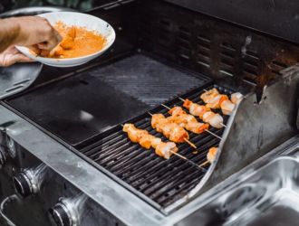 Ultimate Guide to Choosing a Gas Barbeque Grill for Your Outdoor Cooking