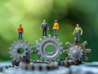 conceptual-image-gears-toy-people-representing-leadership-teamwork_875825-178274