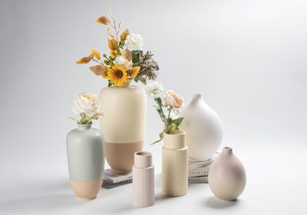 Ceramic-and-Porcelain-Vases-600x421