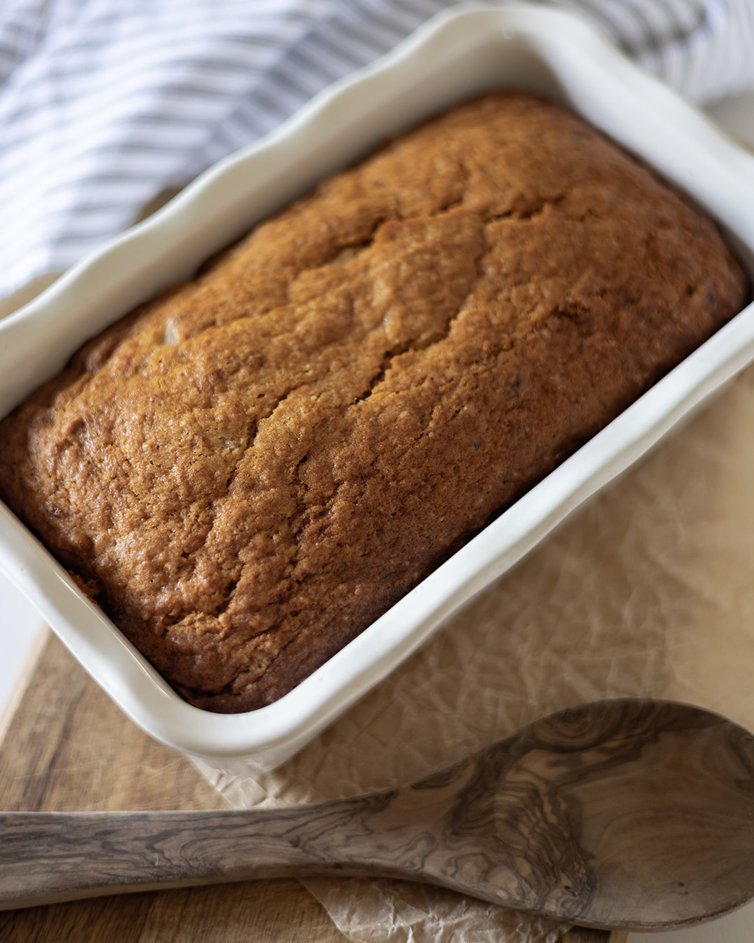 Easy Delicious Banana Bread