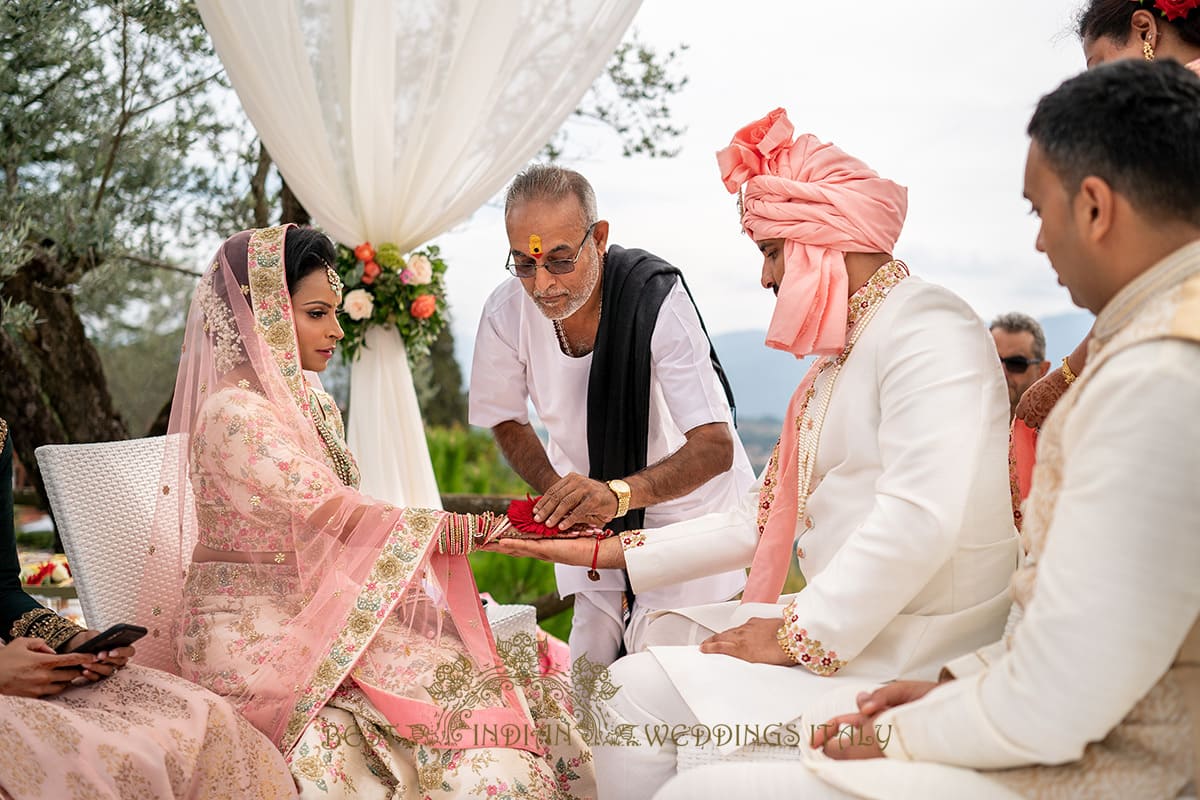 hindu-pandit-wedding-italy